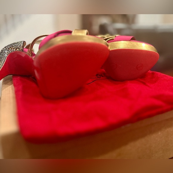 CHRISTIAN LOUBOUTIN
Ambertina Leather D'Orsay Pumps - Picture 5 of 8